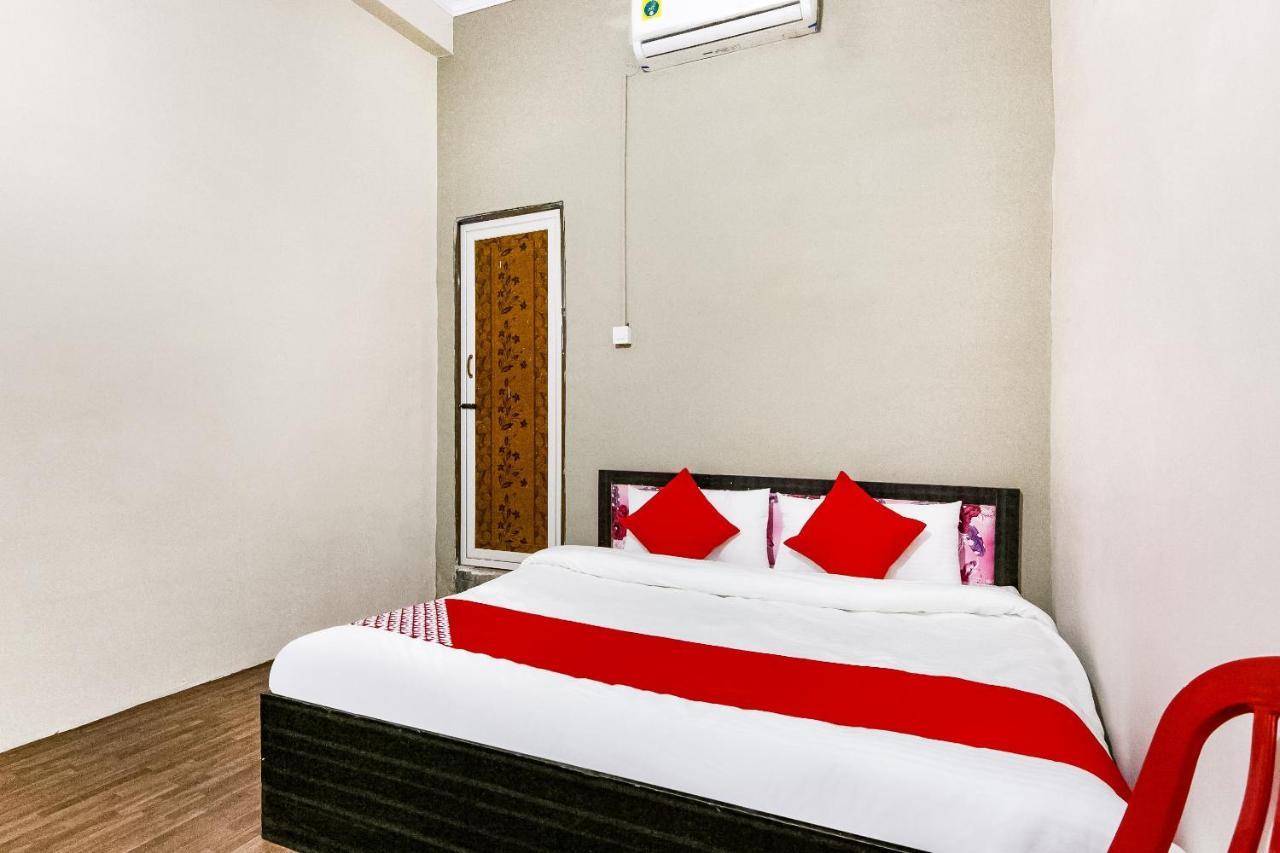 Oyo 69647 Yash Lodge ジャバルプル エクステリア 写真
